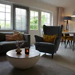 De Brittenburg 4-persoons, Finse Sauna, Hottub, Sunshower, Grote Zonnige Omheinde Tuin, Wifi En Huisdier Vriendelijk Feriehus Lievelde