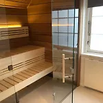 De Brittenburg 4-persoons, Finse Sauna, Hottub, Sunshower, Grote Zonnige Omheinde Tuin, Wifi En Huisdier Vriendelijk *