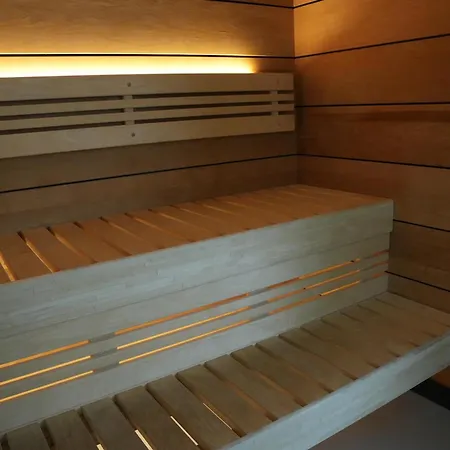 De Brittenburg Met Prive Hottub & Sauna 4-Persoons *