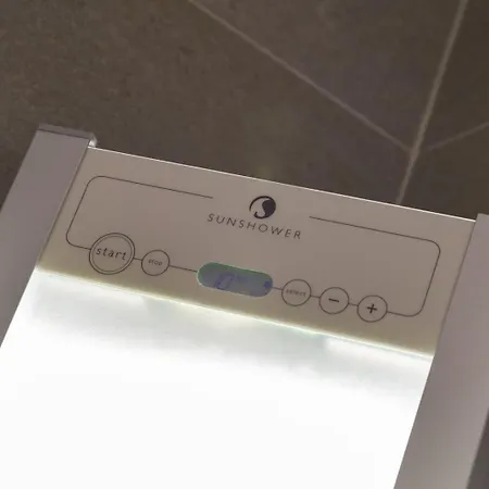 De Brittenburg 4-persoons, Finse Sauna, Hottub, Sunshower, Grote Zonnige Omheinde Tuin, Wifi En Huisdier Vriendelijk Semesterbostad