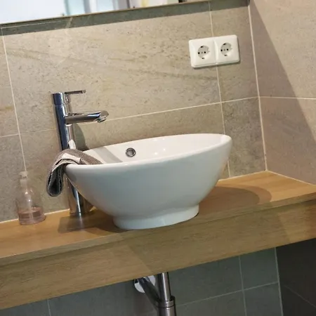 De Brittenburg Met Prive Hottub & Sauna 4-Persoons Feriehus