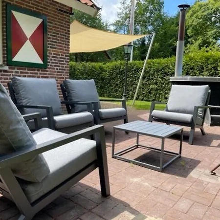 De Brittenburg 4-persoons, Finse Sauna, Hottub, Sunshower, Grote Zonnige Omheinde Tuin, Wifi En Huisdier Vriendelijk *