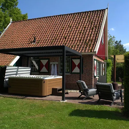 Feriehus De Brittenburg 4-persoons, Finse Sauna, Hottub, Sunshower, Grote Zonnige Omheinde Tuin, Wifi En Huisdier Vriendelijk Lievelde