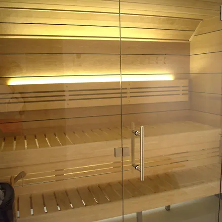 Feriehus De Brittenburg 4-persoons, Finse Sauna, Hottub, Sunshower, Grote Zonnige Omheinde Tuin, Wifi En Huisdier Vriendelijk Lievelde