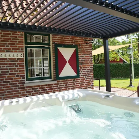 De Brittenburg Met Prive Hottub & Sauna 4-Persoons *