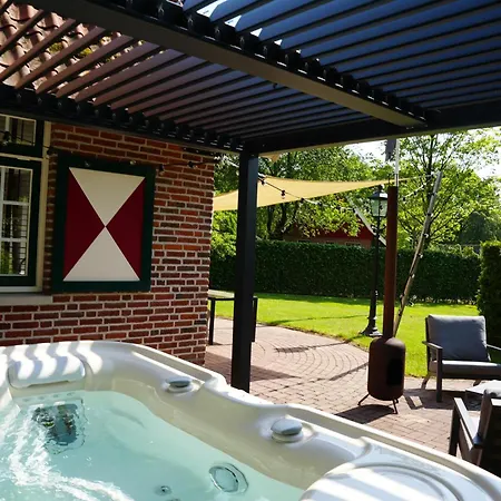 De Brittenburg Met Prive Hottub & Sauna 4-Persoons Feriehus Lievelde
