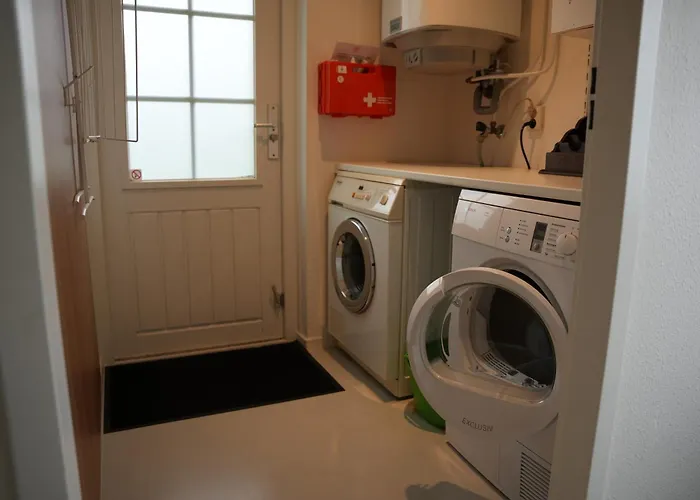 De Brittenburg 4-persoons, Finse Sauna, Hottub, Sunshower, Grote Zonnige Omheinde Tuin, Wifi En Huisdier Vriendelijk * Lievelde