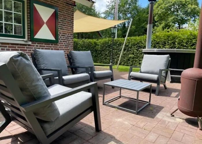De Brittenburg 4-persoons, Finse Sauna, Hottub, Sunshower, Grote Zonnige Omheinde Tuin, Wifi En Huisdier Vriendelijk *