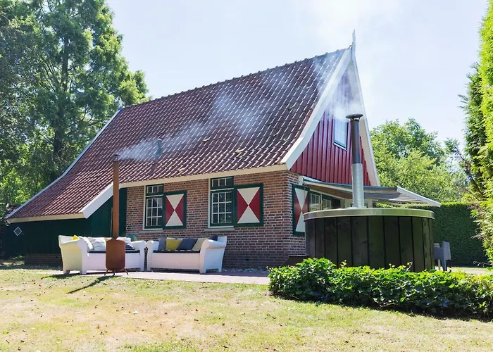 Semesterbostad De Brittenburg 4-persoons, Finse Sauna, Hottub, Sunshower, Grote Zonnige Omheinde Tuin, Wifi En Huisdier Vriendelijk