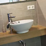De Brittenburg 4-persoons, Finse Sauna, Hottub, Sunshower, Grote Zonnige Omheinde Tuin, Wifi En Huisdier Vriendelijk Feriehus
