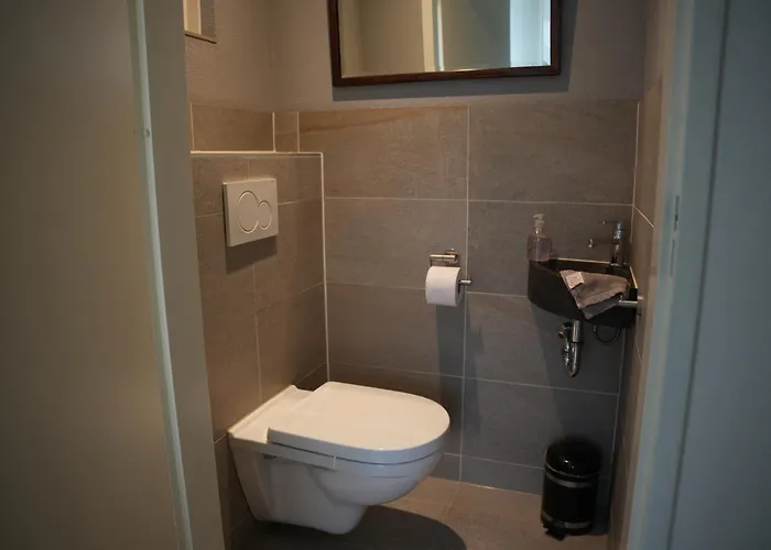 펜션 De Brittenburg 4-persoons, Finse Sauna, Hottub, Sunshower, Grote Zonnige Omheinde Tuin, Wifi En Huisdier Vriendelijk *